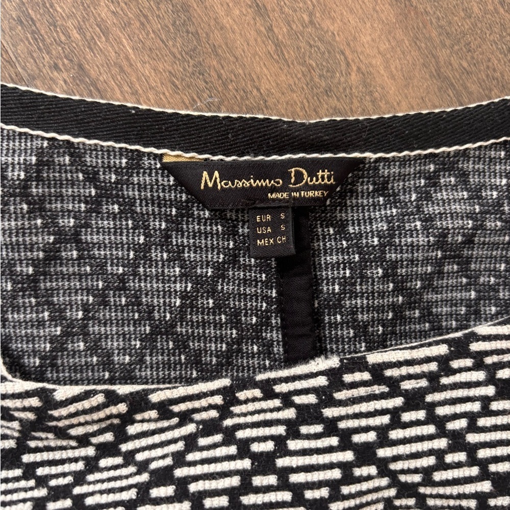 Black and White Geometric Pattern Top - Picture 5 of 5